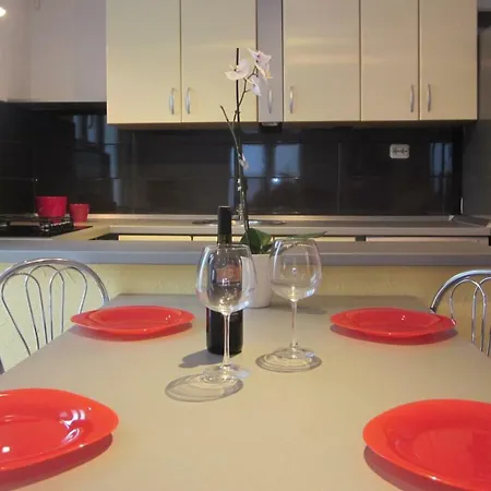 Apartman Sanja * נובי ווינודולסקי